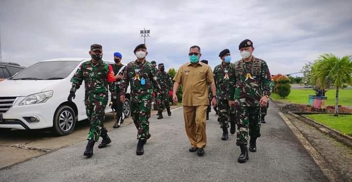 Itjen Mabes TNI AD Berkunjung Ke Malinau Awasi Tugas Perbatasan